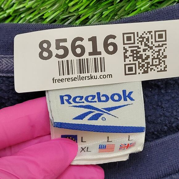 Vintage Y2K Reebok Cutoff Sweatshirt Large 22x24 Cropped - Picture 4 of 13